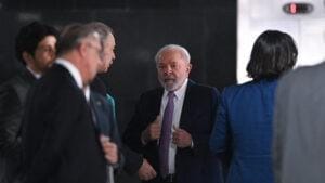 Aliados de Lula reavaliam impacto positivo de eventual prisão de Bolsonaro