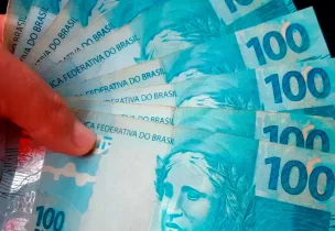 Brasil tem fluxo cambial negativo de US$3,804 bi em janeiro até dia 17, diz BC