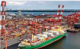 China promete retaliações e pede que EUA suspendam tarifas imediatamente