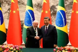 Antes de Lula reencontrar Xi, Brasil negocia logística, e China propõe tecnologia