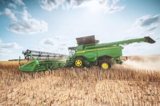 Black Friday da John Deere transforma compras em experiências e benefícios